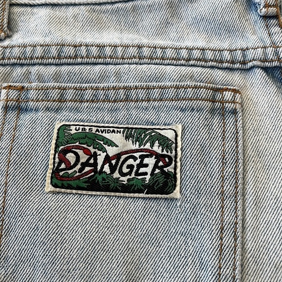 Women's Blue Jean High Rise Shorts 9-10 - Picture 3 of 7